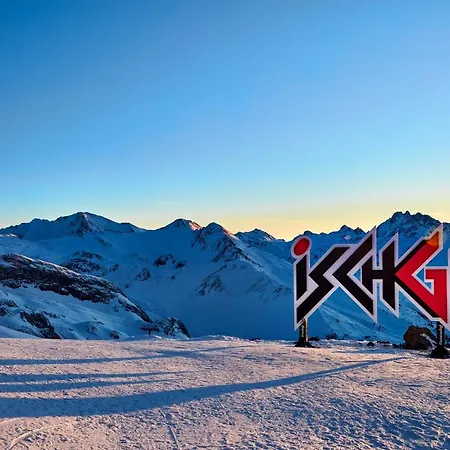 特洛法纳阿尔平酒店 伊施格尔