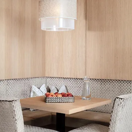 מלון Trofana Alpin אישגל