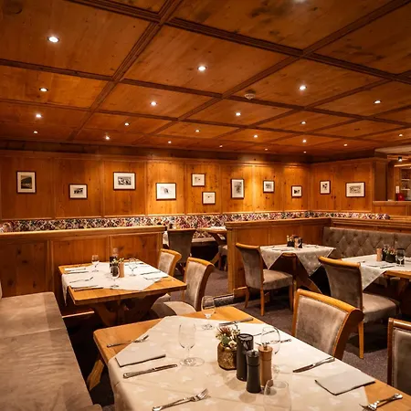 特洛法纳阿尔平酒店 4*