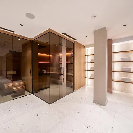 Trofana Alpin מלון